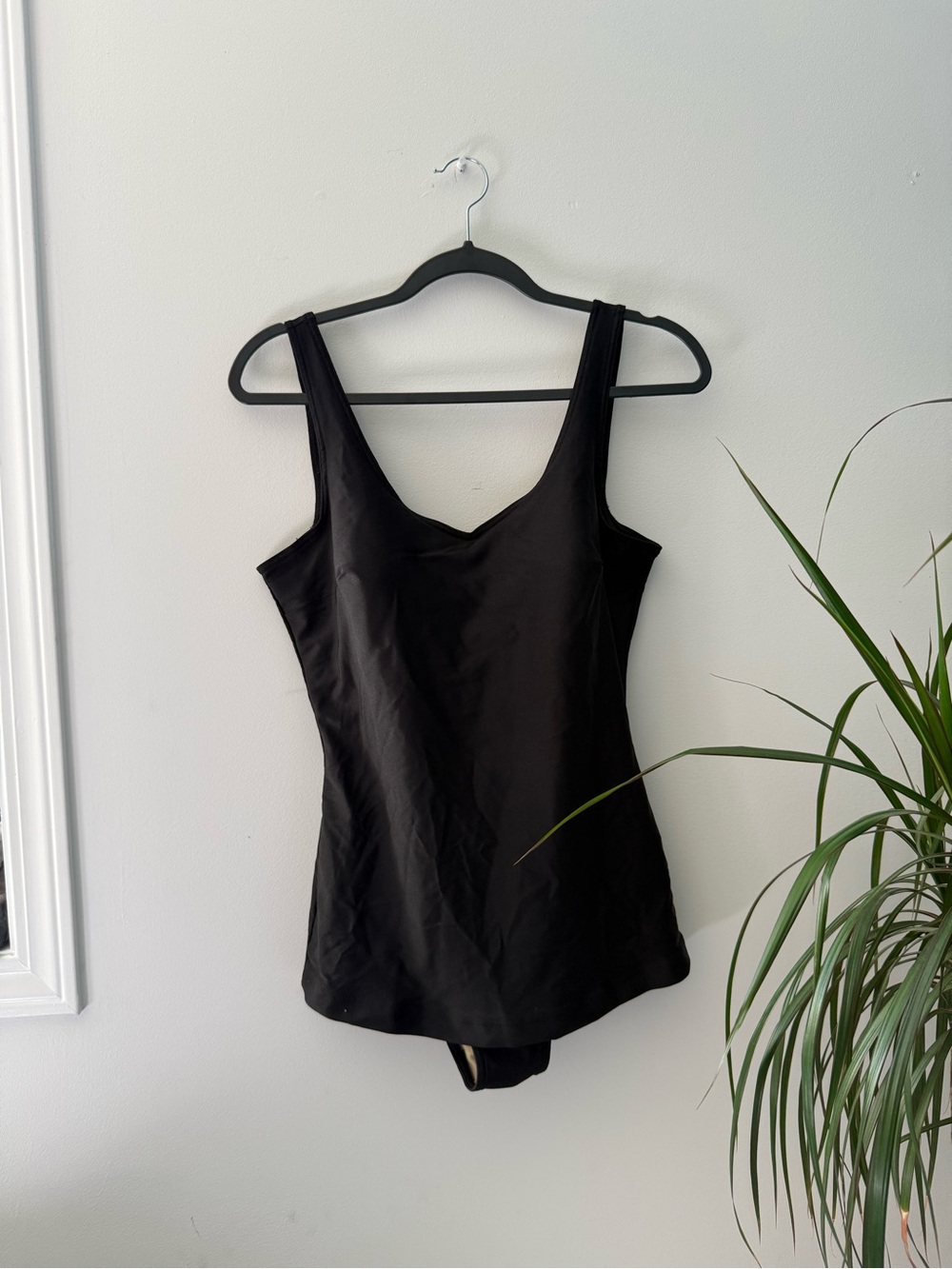 Swimsuit Vintage Black V-Neck One Piece | Built In Bra | Size 12